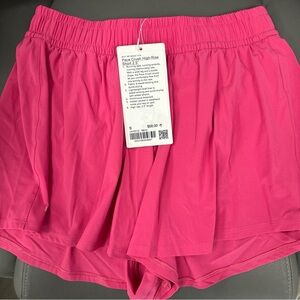 lululemon athletica Pace Crush High Rise Shorts, 2.5”, Size Small, NWT